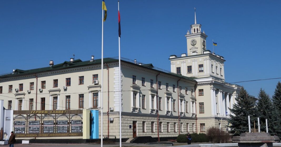 Будівля: ОВА (ОДА) в Хмельницькому
